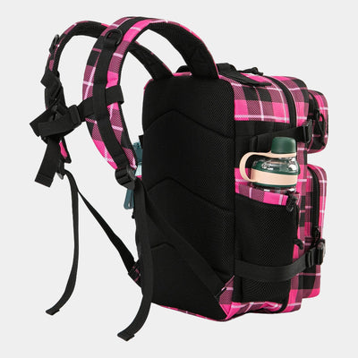 Mochila Gympack Pro 25L Rosa Xadrez - Vista diagonal traseira mostrando porta-copos e demais compartimentos