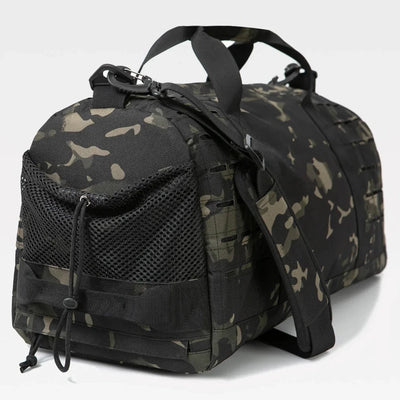 Bolsa Gympack Duffel 40L Preta Camuflada - Vista Diagonal com Alças e Bolsos